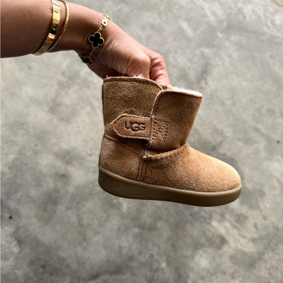 UGG Keelan baby boots size 4/5 (walker) - Picture 1 of 7